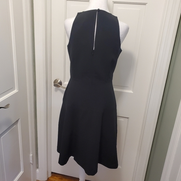 NWT Banana Republic Black Skater Dress, Classic, Formal, Size 6, Retail $118.00 - Picture 4 of 11